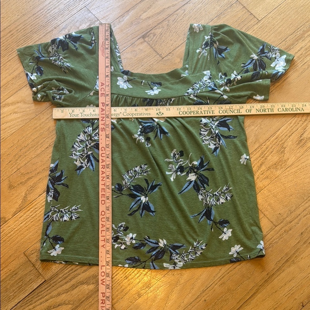 Lucky brand women’s top size small - Picture 6 of 8